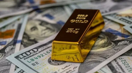 500 мың теңгеден асатын валюта мен алтын сатып алғанда жеке куәлік көрсету міндеттеледі