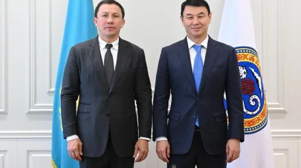 Дархан Сатыбалды мен Геннадий Головкиннің жұмыс кездесуі өтті