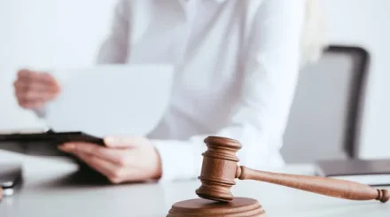 Шымкентте 12 жеке сот орындаушысы лицензиясынан айырылды
