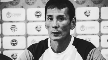 Қазақстан құрамасының танымал қорғаушысы Марат Есмұратов өмірден өтті