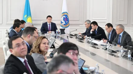 Алматыда тұрғындарды МӘМС жүйесімен қамтуды кеңейту шаралары талқыланды