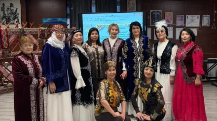 «Қазақ ою-өрнектері» тақырыбындағы қазақ тілі бойынша ашық сабақ Белсенді ұзақ өмір сүру орталығында өтті
