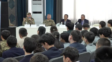 Ерлік – тәрбие жемісі: Алматыда патриоттық форум өтті