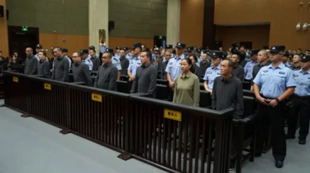 Қытай соты алаяқтықпен айналысқан бір әулетті жаппай өлім жазасына кесті