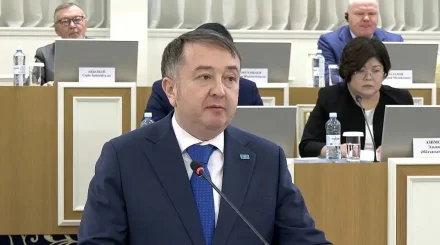 Шұғыл: Әділет министрі жаңа Конституция қабылдауды ұсынды
