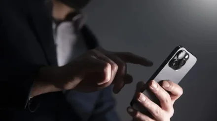 Алматыда ұрланған смартфондарды өткізумен айналысқан жасырын арна әшкереленді