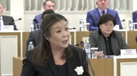Конституцияның екінші бөлімнің атауы өзгерді: ол 29 түрлі құқықты, бостандықты және міндетті қамтиды