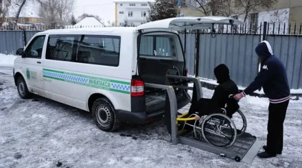 Алматы мен Астана тұрғындары бір айда 38,5 мың рет инватакси қызметін қолданды