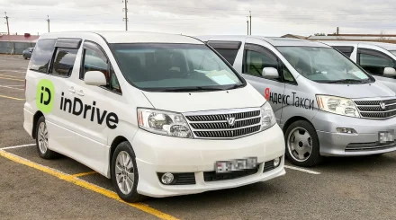 Yandex пен inDrive жүргізушілерге Alphard көлігімен «таксист» болуға тыйым салады