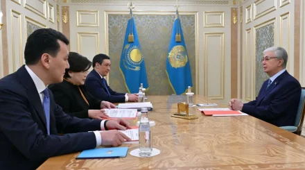 Тоқаев Ақордада Эльвира Әзімова мен Ерлан Қаринді қабылдады