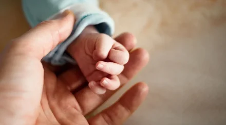 Қазақстанда дәл қазіргі уақытта қанша ата-ана декреттік демалыста отырғаны белгілі болды