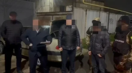 «Он екі жылға сотталуы мүмкін»: Шымкентте есірткі сатып жүрген ер адам ұсталды (ВИДЕО)