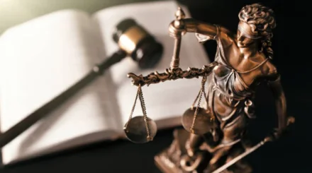 Түркістанда ер адам достарымен бірге өз әйелін скотчпен байлап, жындыханаға жатқызған