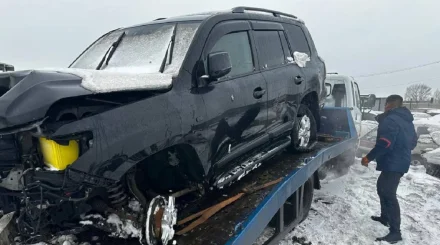 Павлодарда көлік жуу орталығының қызметкері клиентінің қымбат көлігін айдап кетіп, апатқа ұшырады