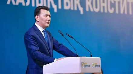 Ата Заңның архитекторы: Ерлан Қарин Президенттің жаңа Конституцияны әзірлеуге қалай қатысқаны жайында айтты