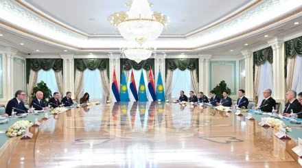 Қазақстан мен Сербия президенттері кеңейтілген құрамда келіссөз жүргізді