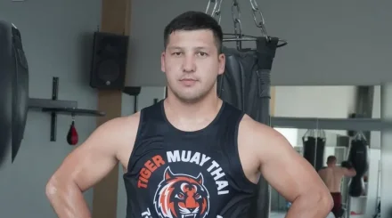 Дияр Нұрғожай UFC-дегі алғашқы жеңісіне қол жеткізді