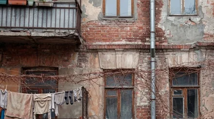 Елу мыңнан астам адамға қауіп төнді: Қазақстанда апатты үйлердің саны көбейген
