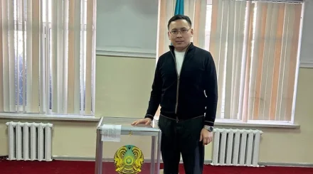 Таңғы алтыдан бастап комиссия мүшелері толық дайын отырды - бақылаушы учаскедегі жағдай туралы айтты