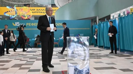 «Конституцияның преамбуласын және басқа да нормаларын өзім жаздым»: Тоқаев республикалық референдумда дауыс берді