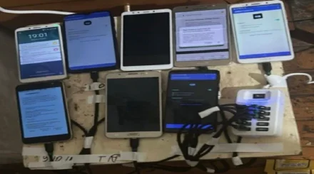 Павлодарда жас жігіттің үйінен алаяқтар қолданатын құрылғы мен 100-ден аса SIM-карта табылды