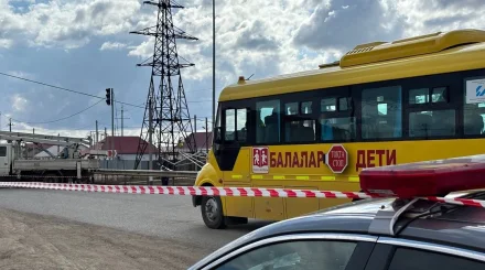 БҚО-да маршруттық және мектеп автобустары соқтығысып, бірнеше адам зардап шекті