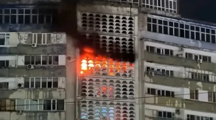 Ақтауда көпқабатты тұрғын үйден өрт шықты