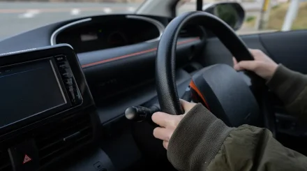 Полиция бұрын рөлі оң жақта болған көлік иелеріне қатысты жаңа тыйым әзірлеп жатыр