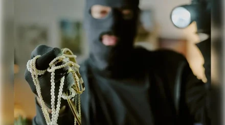 Таразда әйел трейдингте ақшасынан айырылғанын жасыру үшін тонау оқиғасын қолдан жасаған
