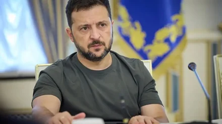 Зеленский Путинмен Мәскеуден тыс жерде келіссөз жүргізуге дайын