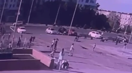 Ребенок упал в двухметровую яму в Экибастузе (ВИДЕО)