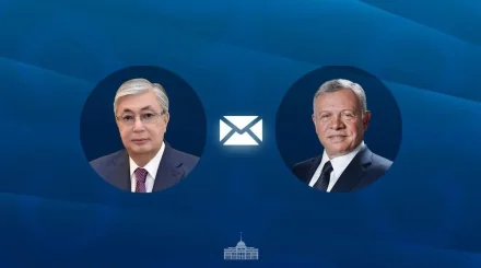 Токаев поздравил короля Иордании с 80-летием независимости страны