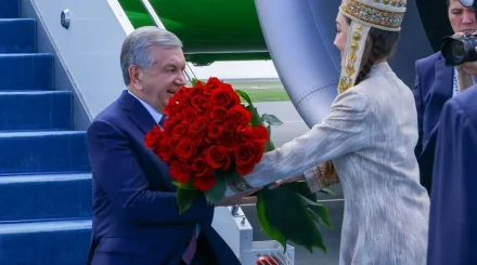 Қазақстанға Өзбекстан президенті Шавкат Мирзиёев келді