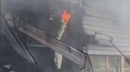 Пожар в столовой возле торгового дома ликвидировали за 12 минут в Астане (ВИДЕО)