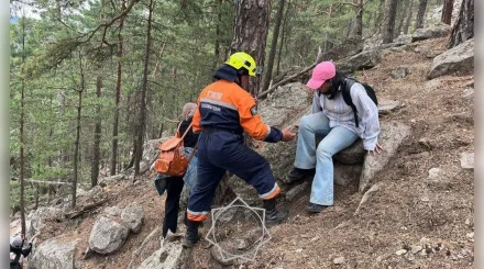 Девять иностранных туристов застряли на горе Кокшетау (ВИДЕО)