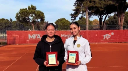Казахстанские теннисистки вышли в полуфинал на турнире ITF в Турции