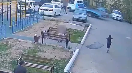 Эвакуатор помог угнать дорогой автомобиль в Уральске (ВИДЕО)