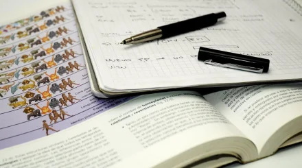 Микронаушники и смарт-очки подвели абитуриентов на ЕНТ