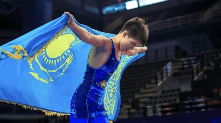 Казахстанские борцы триумфально выступили на чемпионате Азии