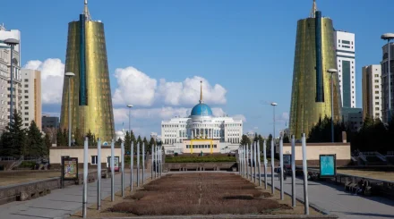 В Казахстане пересмотрят правила обращения с госсимволами