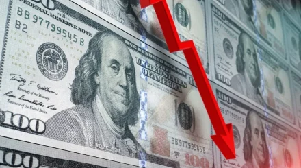 Доллар потерял еще больше 3 тенге по итогам торгов на KASE