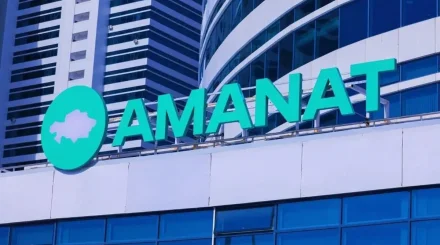 «Мен оны қиянат деп есептемеймін»: Қошанов «AMANAT» партиясының «Әділетпен» бірігуінің себебін ашық айтты