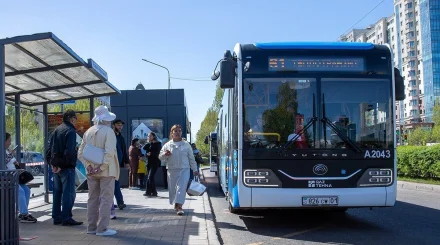 Оплачивать проезд в автобусах Астаны без приложения смогут туристы