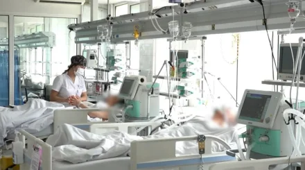 Между надеждой и ожиданием: новый выпуск «Әділдік алаңы» о тех, кто ждут свой шанс жить