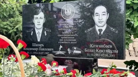В Акмолинской области открыли памятник полицейским, погибшим при исполнении