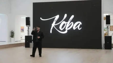 Певец Кобыланды Болат выступил на ярмарке в Астане