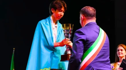 15-летний казахстанец взял медаль чемпионата мира по шахматам