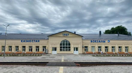 В ЗКО после модернизации открылись вокзалы в Аксае и на станции Семиглавый Мар