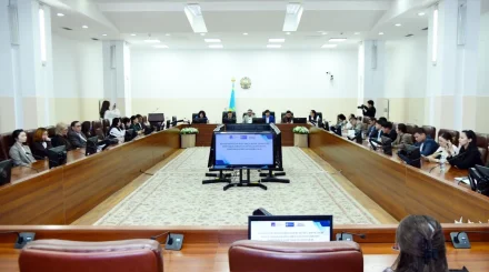В Алматы молодежи рассказали о новых нормах Конституции