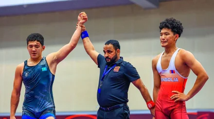 Казахстанские борцы завоевали три медали на чемпионате Азии